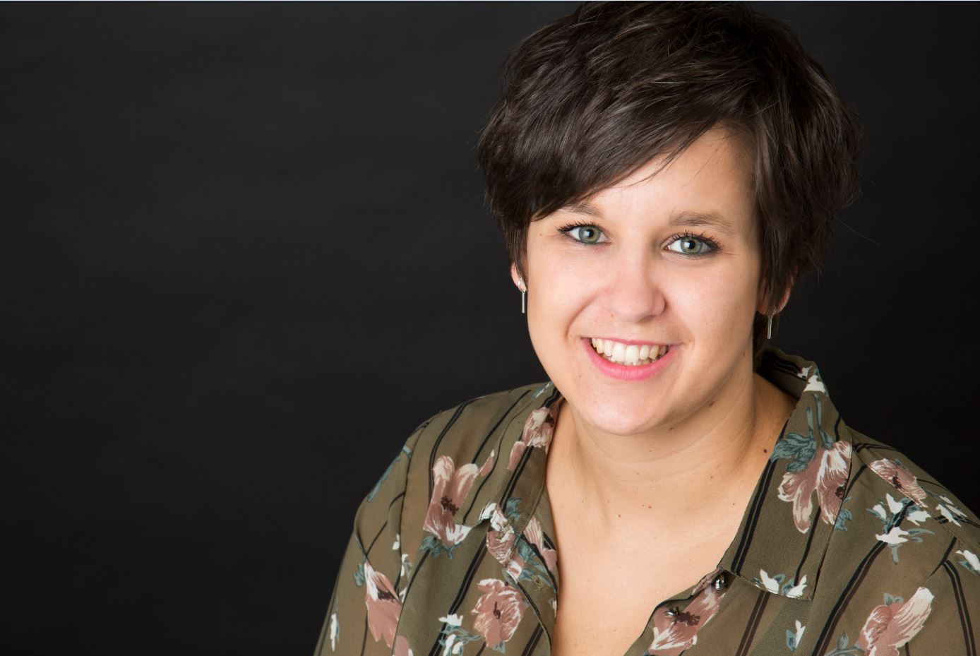 Melanie Kant, Communications Consultant